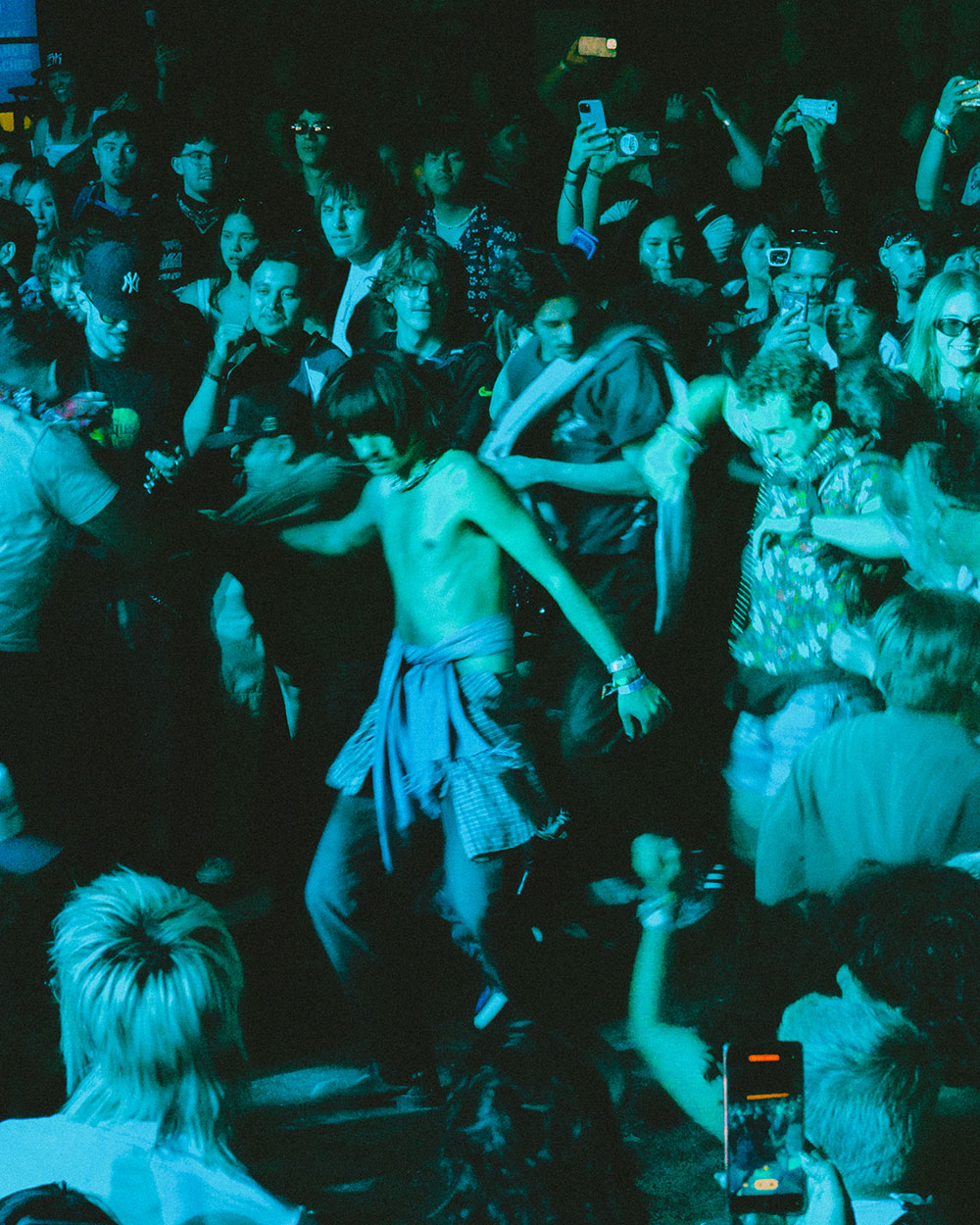 Coachella fans dancing in tent
