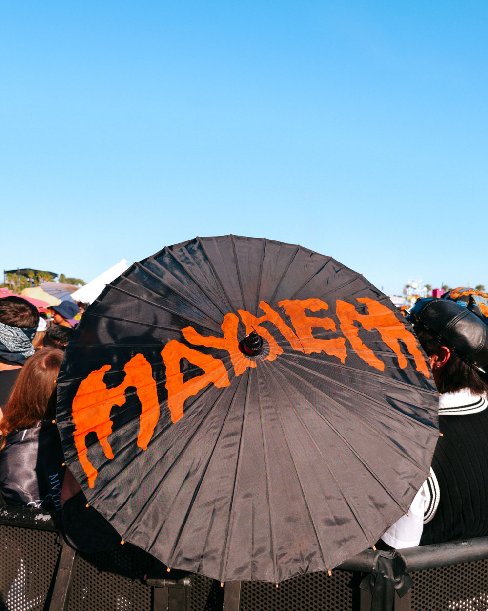 Black mayhem parasol